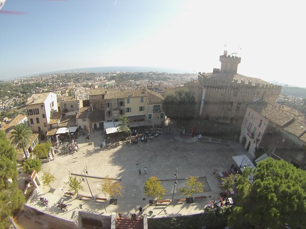 Hotel Grimaldi Cagnes-sur-Mer Bagian luar foto