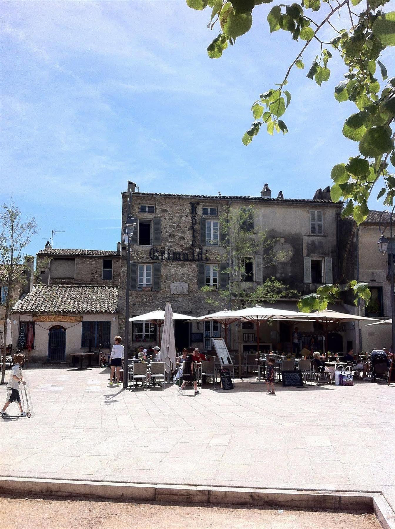 Hotel Grimaldi Cagnes-sur-Mer Bagian luar foto