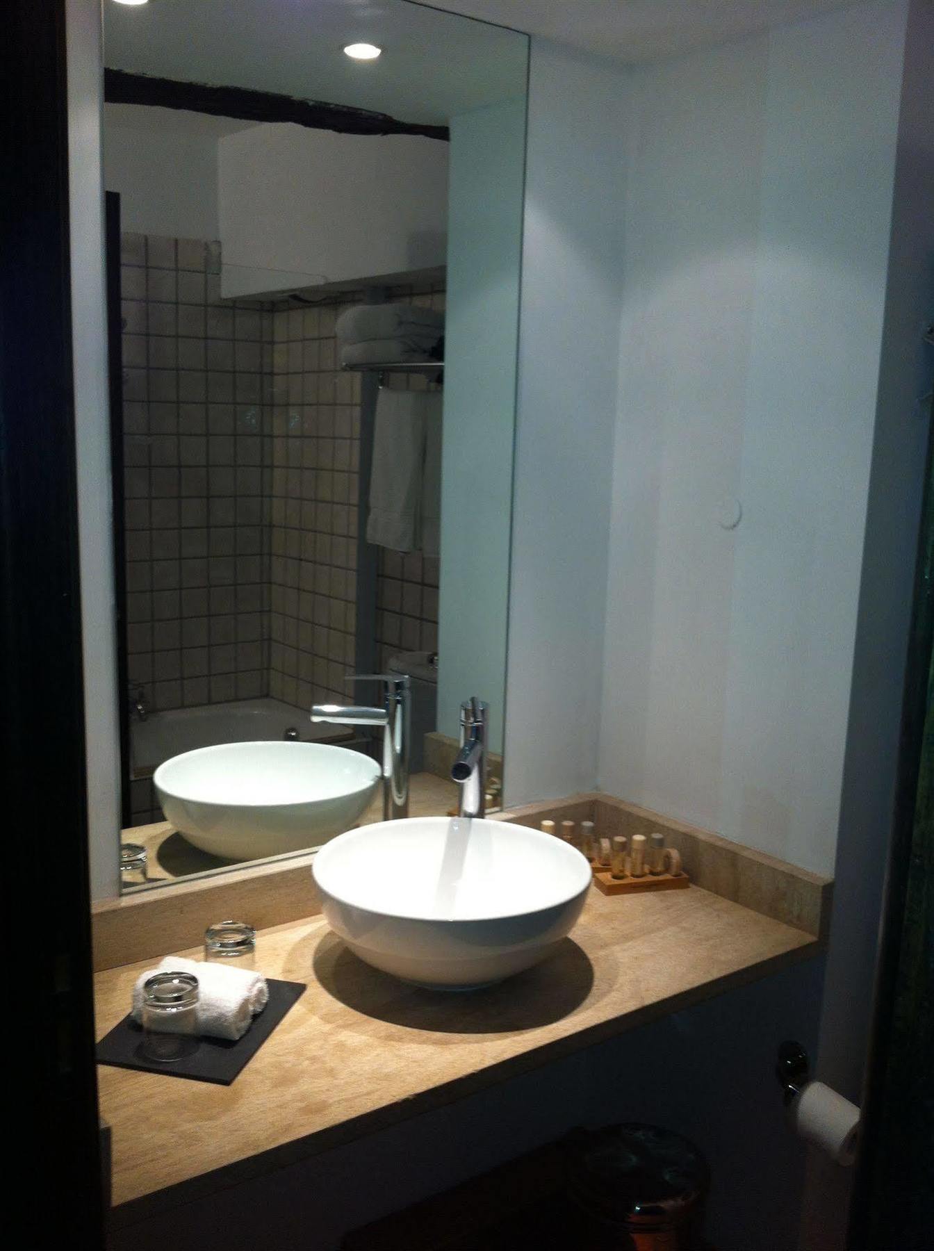 Hotel Grimaldi Cagnes-sur-Mer Bagian luar foto