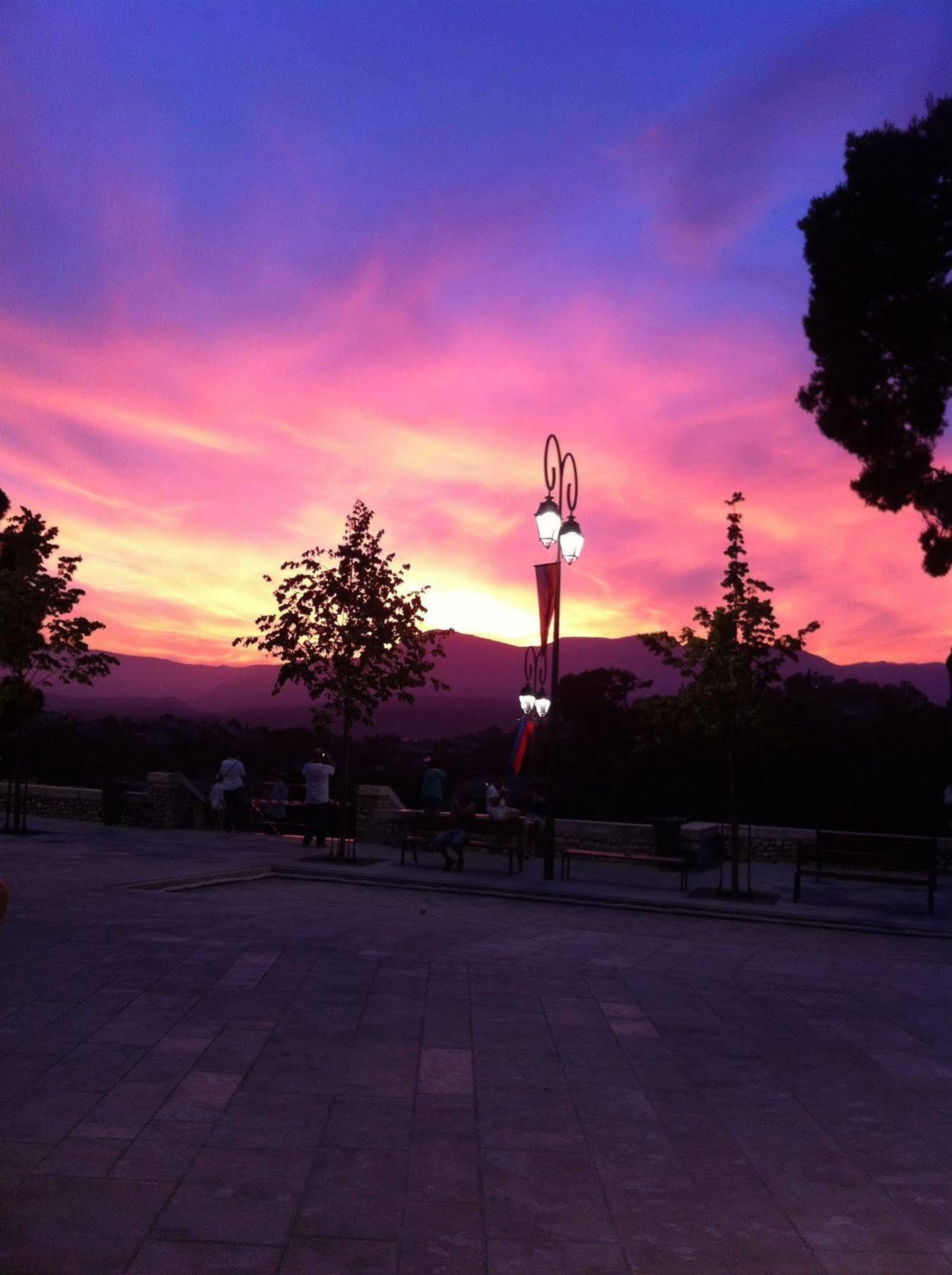Hotel Grimaldi Cagnes-sur-Mer Bagian luar foto